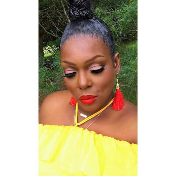 Mary Kay Red Lip Bundle. - Picture 6 of 7